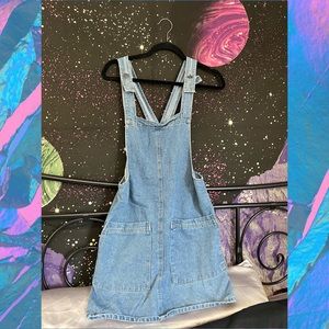 Overall dress jumper